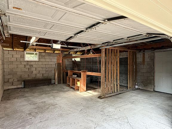 5th image of 616 Springridge Dr
