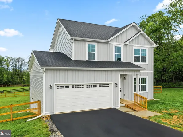 525 Naples Way, Charles Town, WV 25414