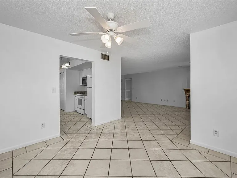 10626 Longwood Dr #102 — Photo 10