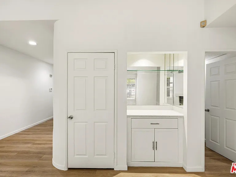 11636 Montana Ave #103 — Photo 12