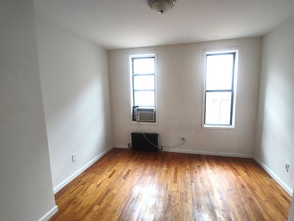 2nd image of 274 Wyckoff Ave APT 3L