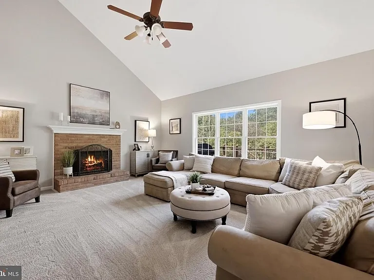 22806 Oatlands Grove Pl — Photo 84