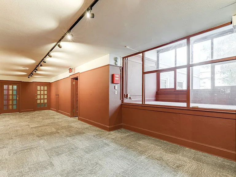 13th Avenue Apartments — Photo 16