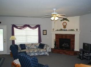 522 Summer Creek Rd, Blanchard, OK 73010