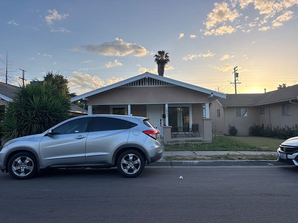 1st image of 2843 A St