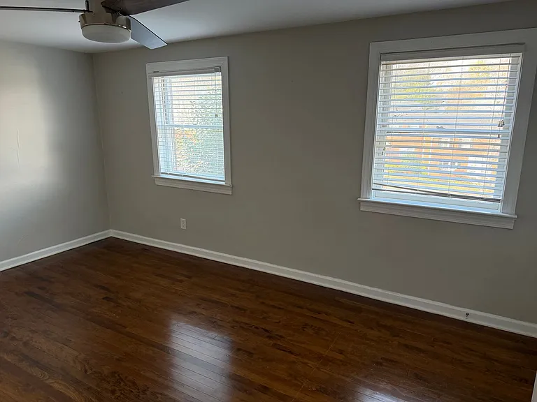 1076 Nichols Dr — Photo 14