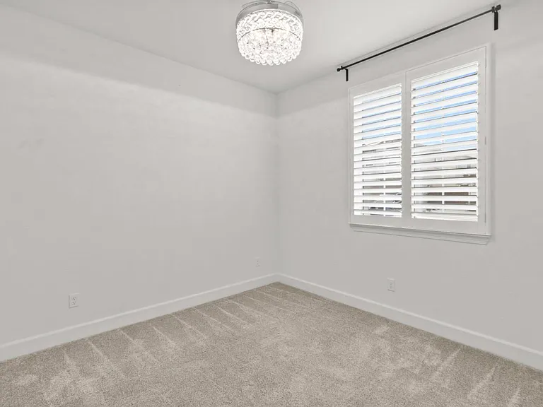 6089 Waddington Way — Photo 31