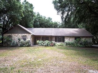 2421 Bruton Rd, Plant City, FL 33565