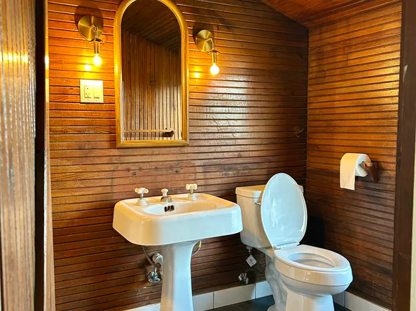 2203 Montclair Ave #B, Detroit, MI 48214