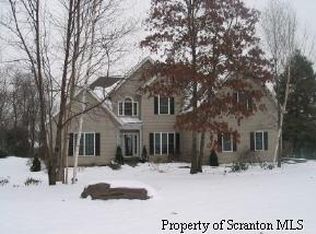 7 Forest Dr, Tunkhannock, PA 18657