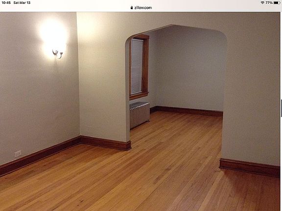 4th image of 2952 N Nagle Ave
