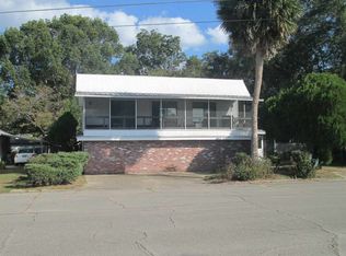 614 Calhoun St N, Perry, FL 32348