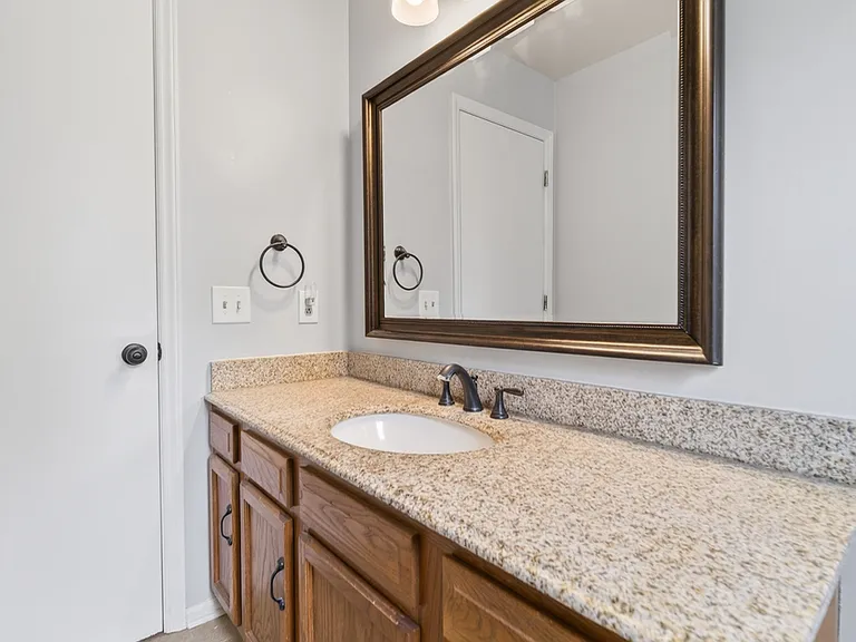 3918 Ashley Dr — Photo 26