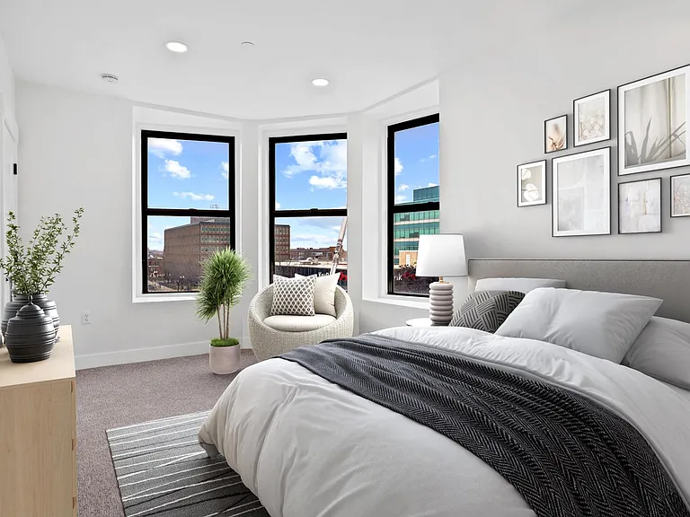 The Bigelow Apartments — Photo 18