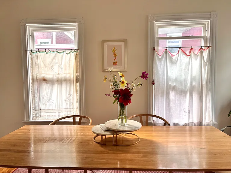 252 State St — Photo 8