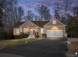 6186 Fawnlake Ct, New Kent, VA 23124