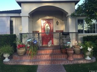 912 N 3rd Pl, Upland, CA 91786