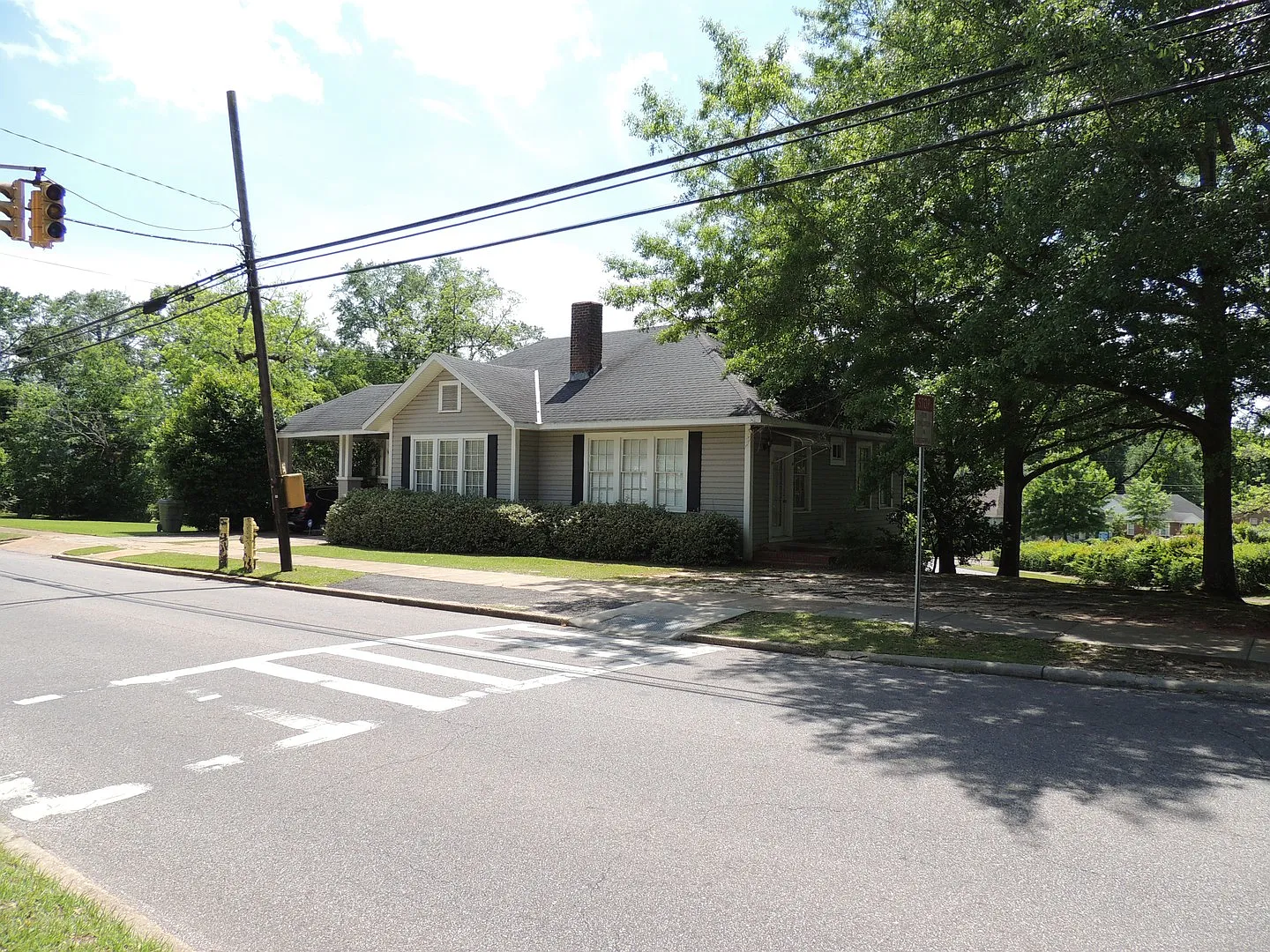 327 Fort Dale Road — Photo 2