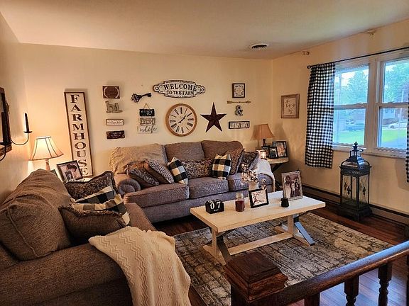 5th image of 102 Sue Ln