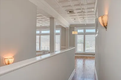 2 bed, 2.5 bath, 2550 sqft, $2,200 — Photo 2