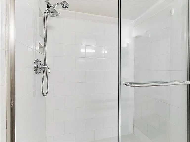 4550 NW 18th Ave #505 — Photo 6