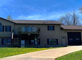 515 Dairyland Dr, Viroqua, WI 54665