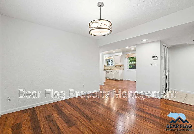 7919 Ridgemont Dr — Photo 13