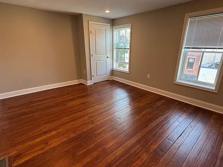 Front 2nd floor bedroom