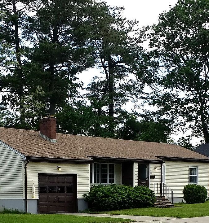 2nd image of 74 Cherry Ln