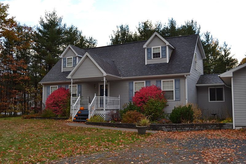 Front of house in Fall