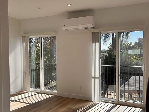 3rd image of 4527-4535 63rd St #2