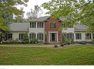 11580 Lancaster Dr, Chagrin Falls, OH 44023
