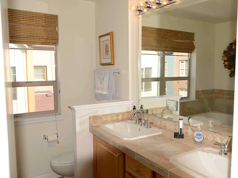 Main bathroom third floor