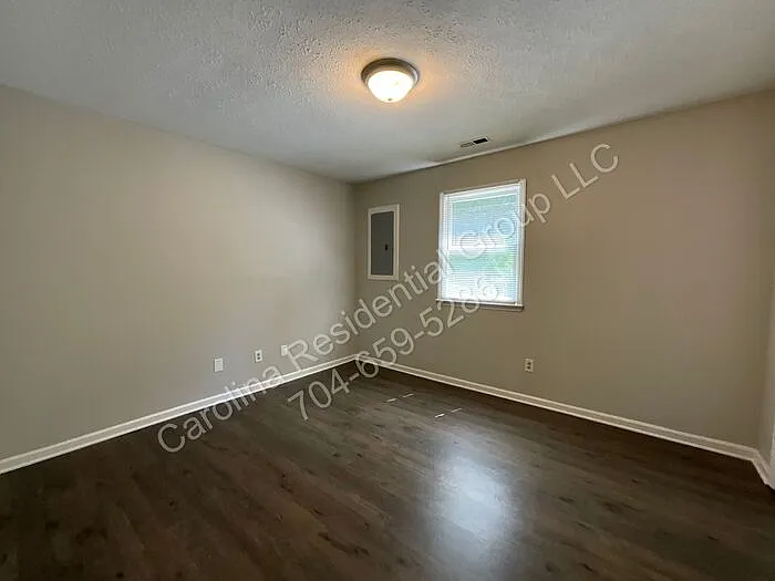 304 Palm St #8 — Photo 8
