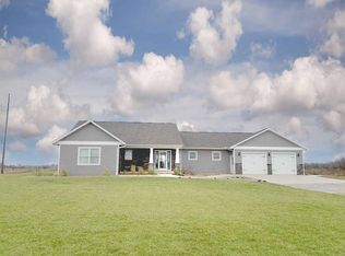 929 Banta Rd, Lowpoint, IL 61545