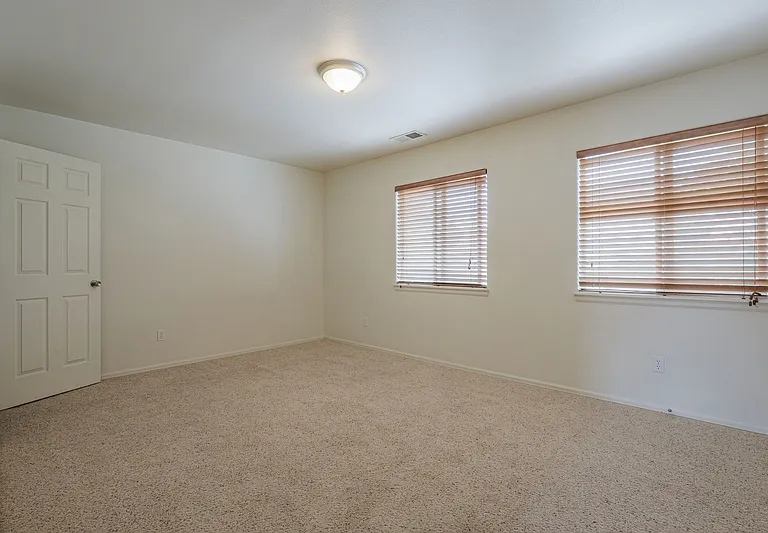 2475 Theresea Ln — Photo 5