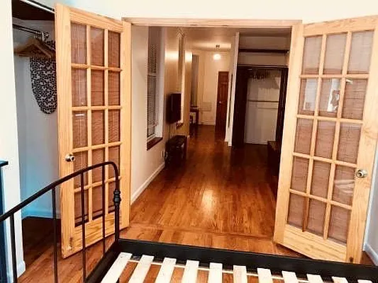 Rented by Warren T Real Estate Corp. | media 18