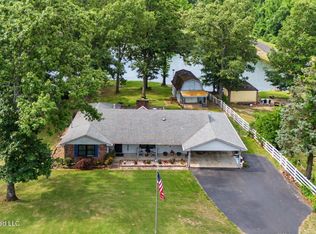 1463 Thunderbird Dr N, Hernando, MS 38632