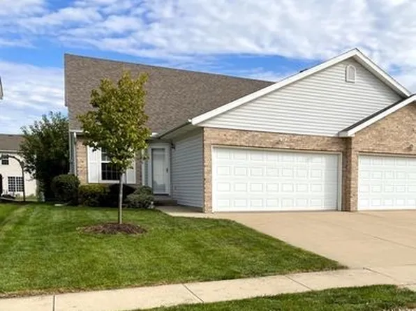 38 Rounds Rd, Bloomington, IL 61704