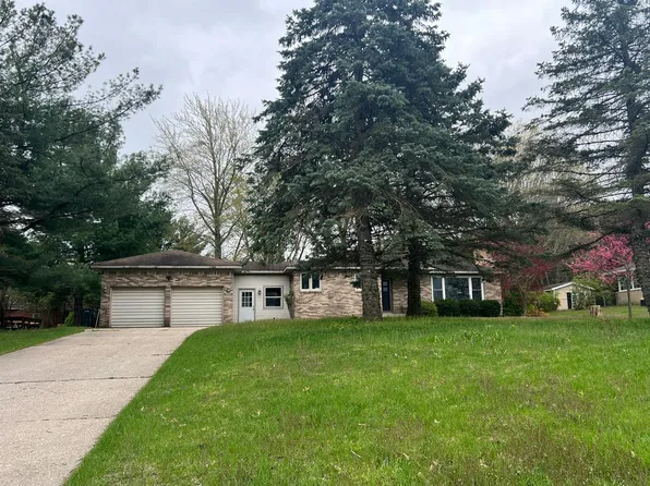6724 68th St SE, Caledonia, MI 49316