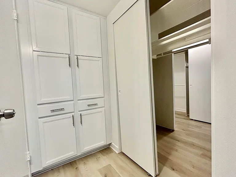 Laufer properties — Photo 17