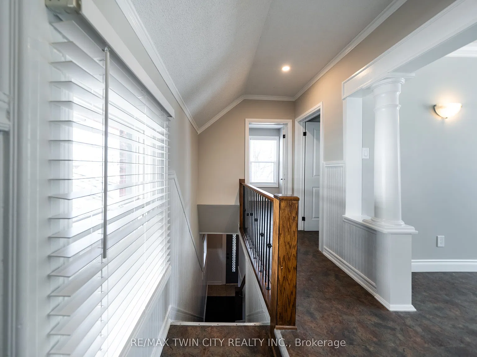 2 bed, $1,600 — Photo 4