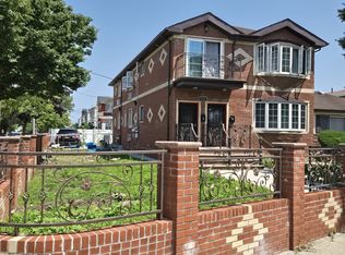 14761 Huxley St #1, Rosedale, NY 11422