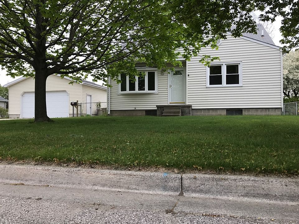 1st image of 709 Frank St