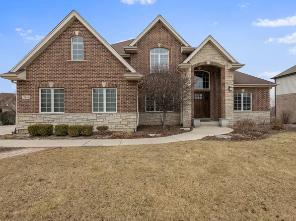 12448 Province Dr, Lemont, IL 60439