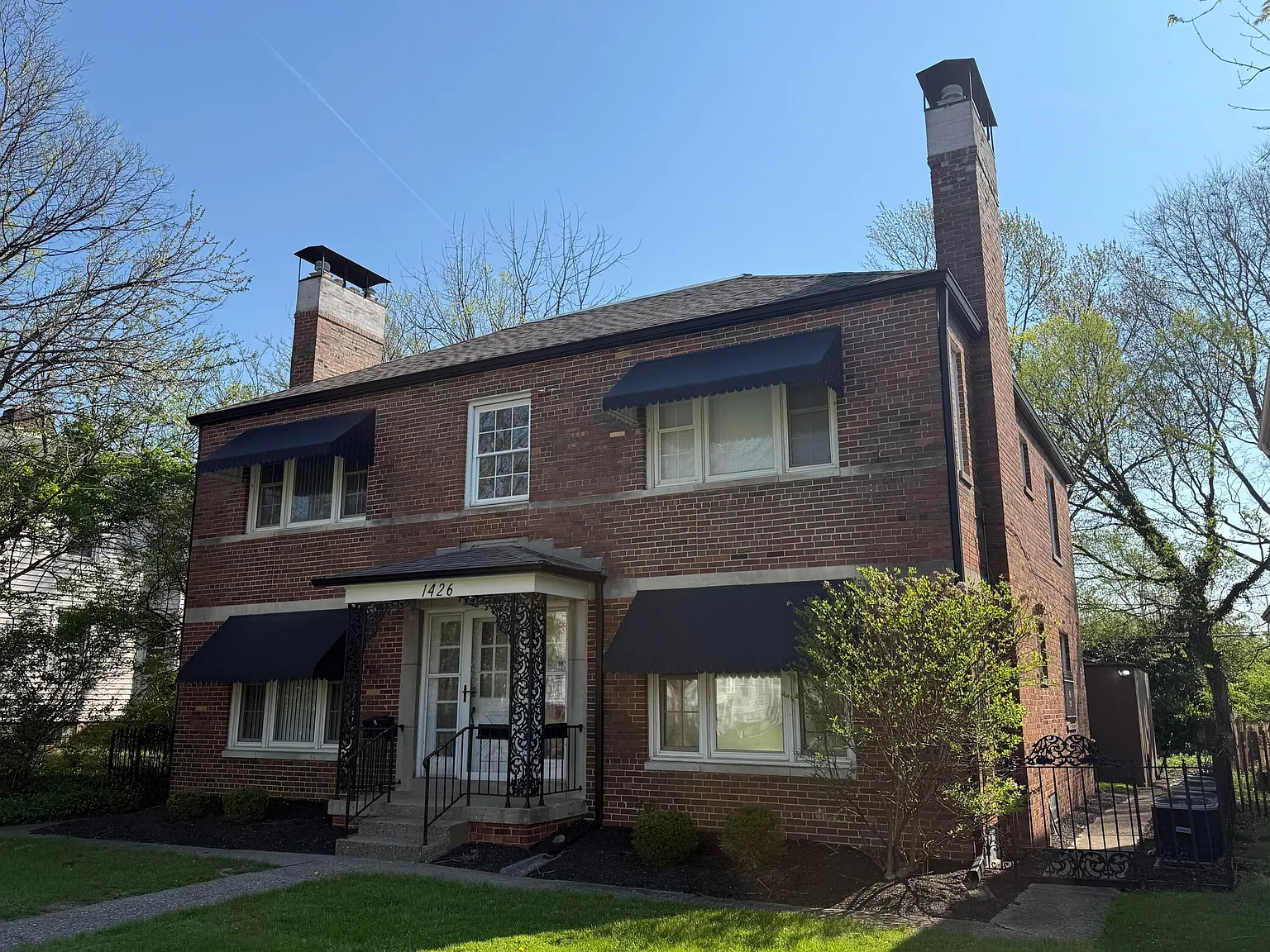 1426 Meadow Rd photo 1