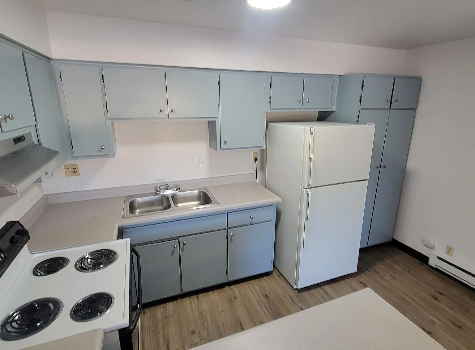 Private Balcony & Loft Style Living in NE Heights — Photo 4