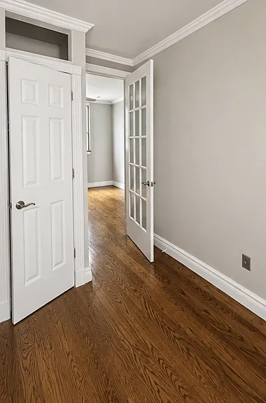 330 E 35th St #52 — Photo 1