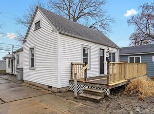 23409 Carlisle Ave, Hazel Park, MI 48030