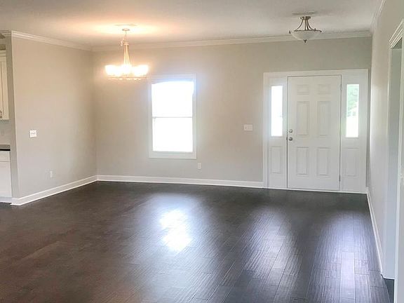 5th image of 111 Halls Creek Ln